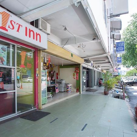 OYO 89891 1st Inn Hotel Subang  Subang Jaya Eksteriør bilde